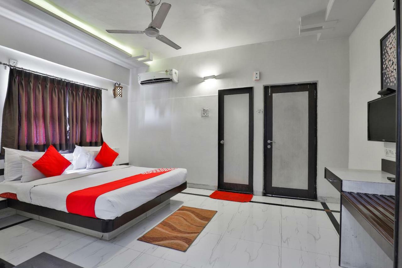 Hotel Sai Kripa Imperial Daman Esterno foto