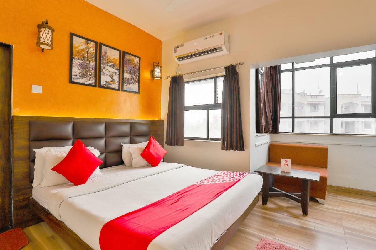 Hotel Sai Kripa Imperial Daman Esterno foto