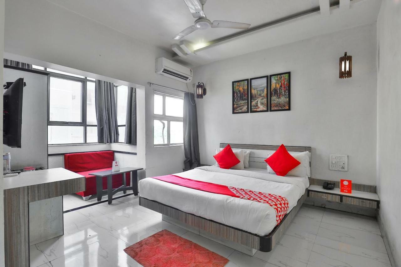 Hotel Sai Kripa Imperial Daman Esterno foto