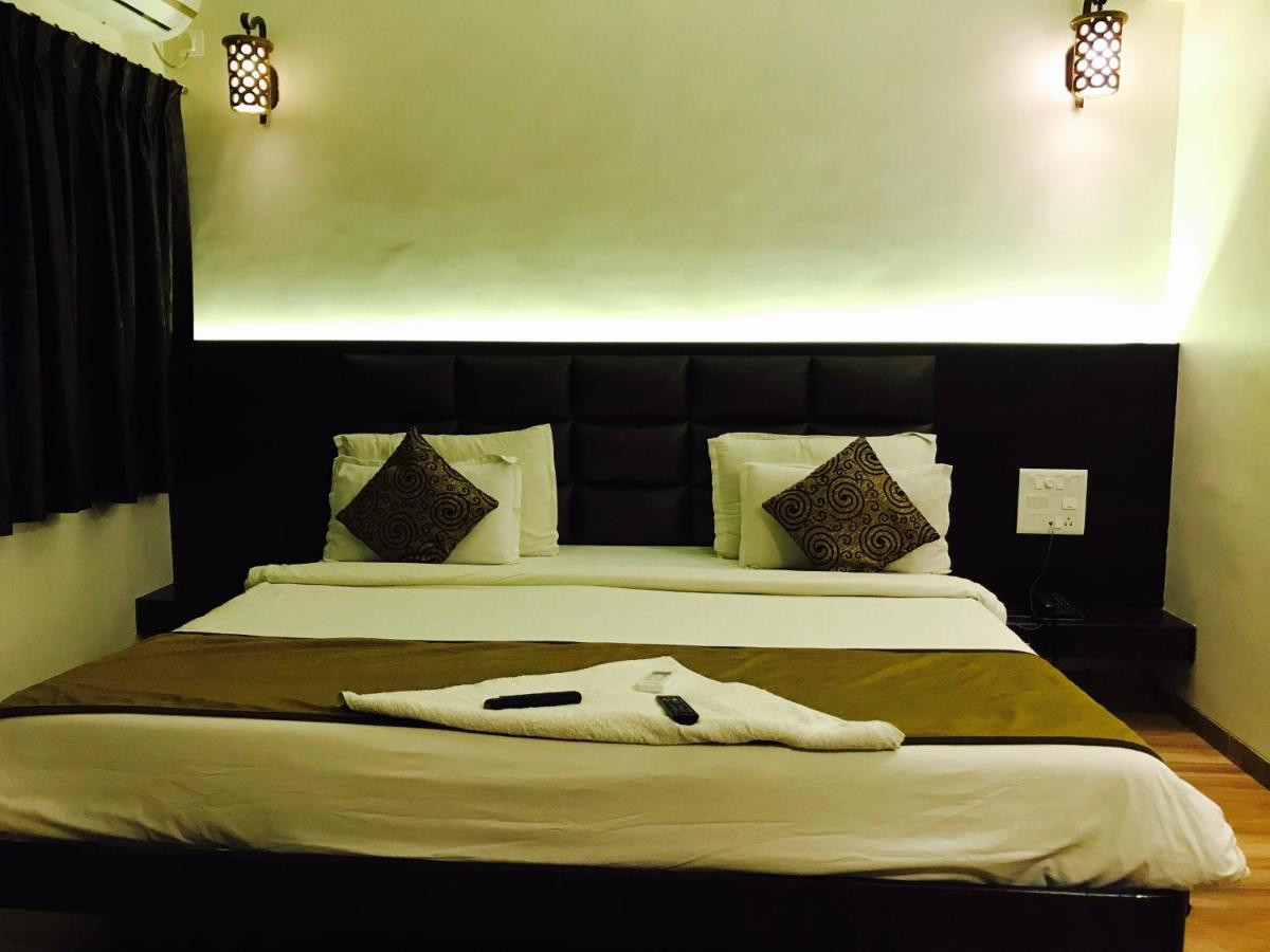 Hotel Sai Kripa Imperial Daman Esterno foto