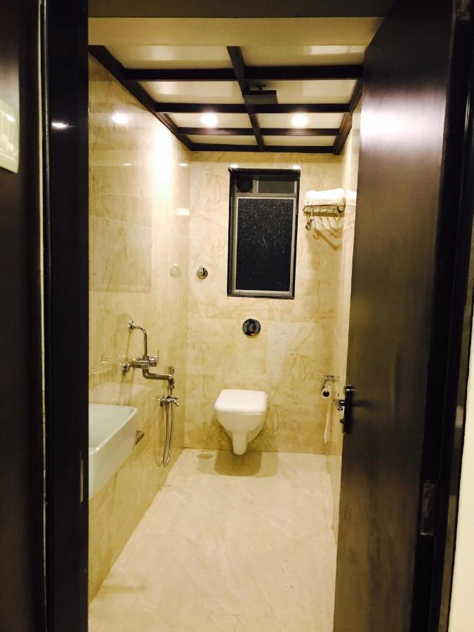 Hotel Sai Kripa Imperial Daman Esterno foto
